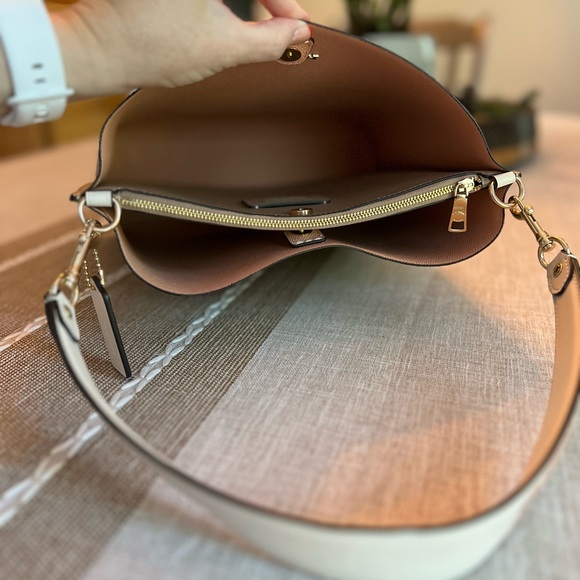 Coach Signature Canvas Shoulder Bag Beige Tan Leather Trim Purse - Picture 4 of 7